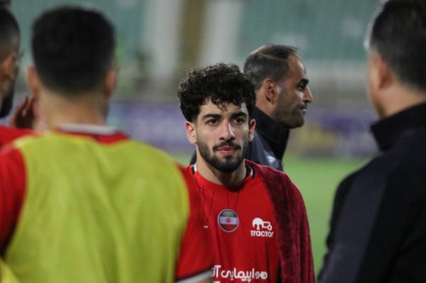  آثار جراحت بر روی بدن مهدی هاشم‌نژاد  تراکتوری‌ها معتقد به اعلام پنالتی بودند    عکس