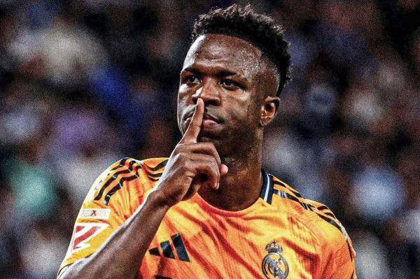  ستاره برزیلی رئال مادرید به چه کسی هیس نشان داد