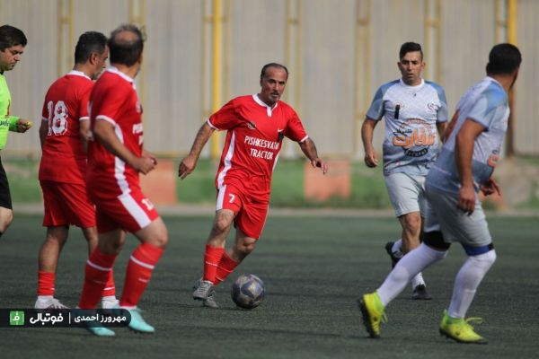  گزارش تصویری اختصاصی  دیدار پیشکسوتان تراکتور و تیم هنرمندان