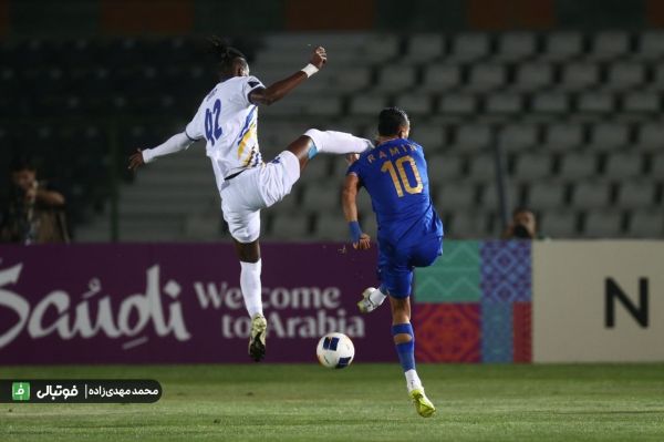  خطای خطرناک مدافع الغرافه روی رضاییان  عکس