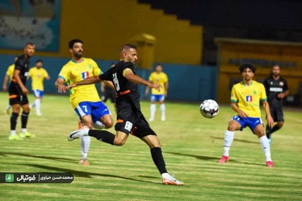  گزارش تصویری اختصاصی  دیدار تیمهای صنعت نفت آبادان و مس کرمان