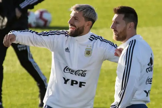  مسی چقدر شانس بازگشت به اروپا را دارد