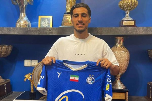  تمدید قرارداد هافبک جوان استقلال