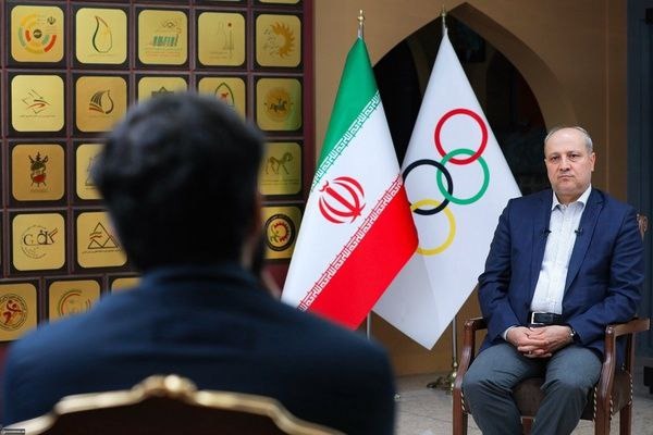 دستور رهبر انقلاب برای احکام قضائی ورزشکاران در حواشی سال 1401 چه بود