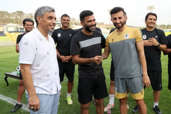 خطیبی و روانخواه با هم شمع فوت کردند عکس