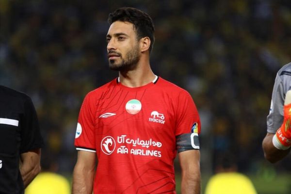 کاپیتانی که همه چیز را مدنظر دارد؛ حتی فنپیجها عکس