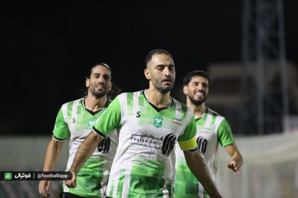 کاپیتان خیبر در جمع آقای گلهای لیگ