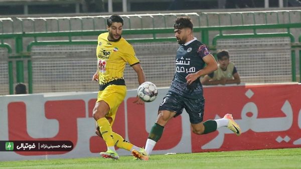 ذوبآهن یک - سپاهان یک کمال علیه سه امتیاز سپاهان تیم مورایس رقبا را خوشحال کرد