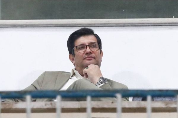 فرشید سمیعی جواب حملات جواد نکونام را نمیدهد؛ تریبون در اختیار داوود حقدوست