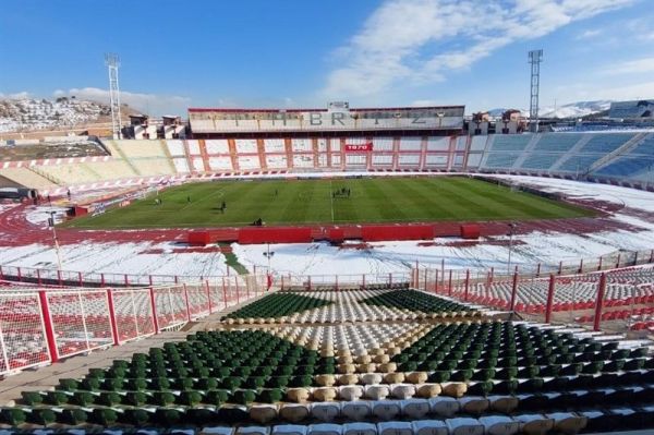  ستوده‌نژاد  ایرادات ورزشگاه یادگار امام ره  تا ۷ مهر برطرف می‌شود