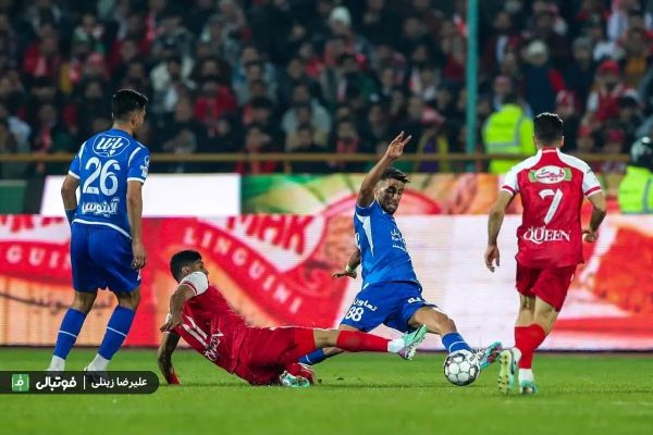  بازار سیاه بلیت دربی 104 هم آغاز شد   عکس