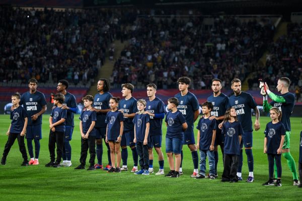  عکس؛ پیراهنی که بازیکنان بارسلونا برای حمایت از تراشتگن پوشیدند