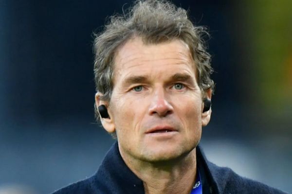 محکومیت دروازهبان سابق آرسنال به دلیل حمله با ارهبرقی به خانه همسایه