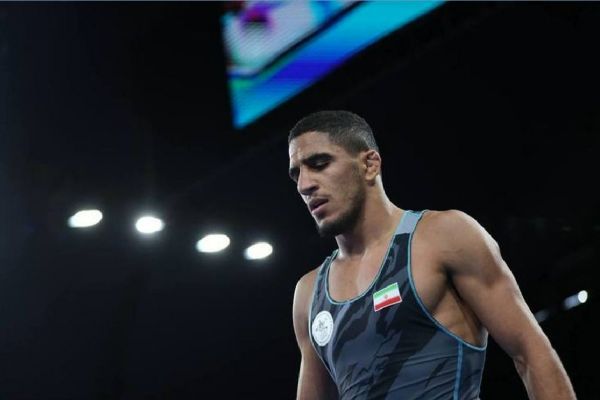 عموزاد دوست دارم حداقل تا 10 سال دیگر کشتی بگیرم