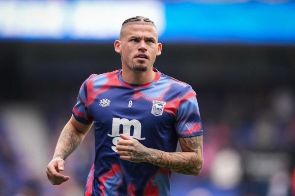  کالوین فیلیپس جانشین ستاره اسپانیایی منچسترسیتی نخواهد شد