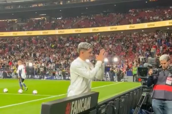 لحظهای که ستاره رئال مادرید از هوادار اتلتیکو مادرید عذرخواهی کرد