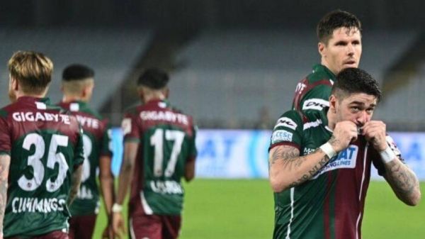 موهون باگان از سفر به تبریز خودداری کرد