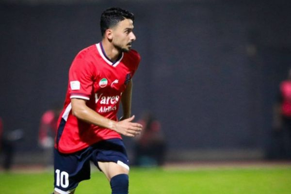  ‎جشن رکوردزنی آقای کاپیتان با کیک و پیراهن نساجی  عکس