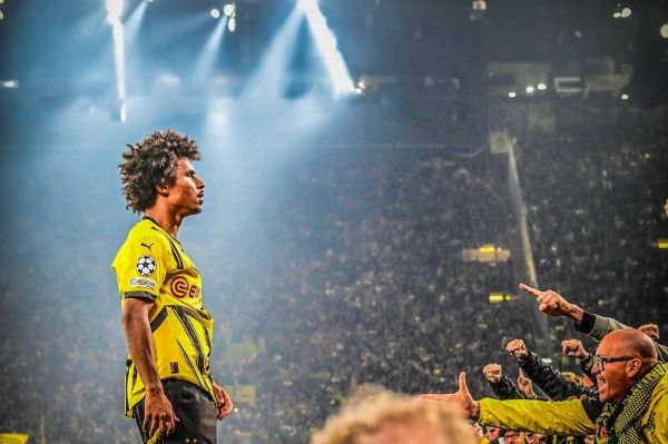 با هتتریک وینگر 22 ساله؛ شاگردان برندن راجرز هفتتایی شدند