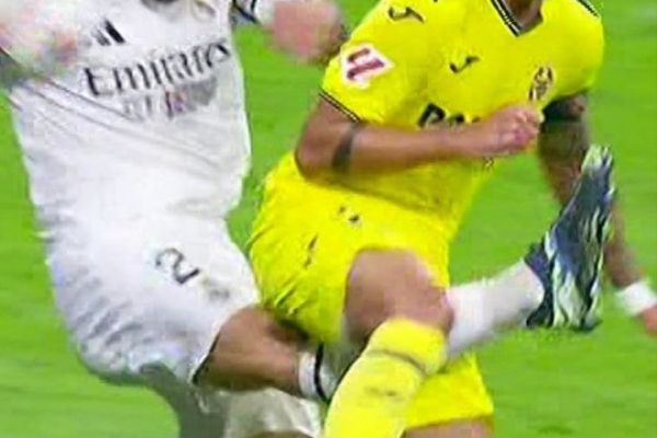 عکس؛ صحنهای دردناک که کارواخال دچار مصدومیت شد