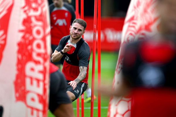  مصدومیت هافبک آرژانتینی لیورپول جدی نیست