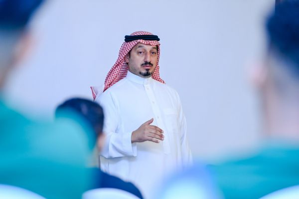 روزنامه عربستانی یاسر المسحل از ریاست فدراسیون فوتبال عربستان اخراج شده است