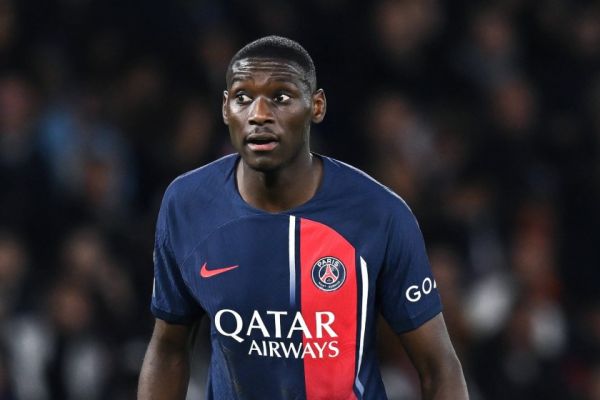 پیشنهاد ۵۸ میلیون پوندی منچستریونایتد برای جذب مهاجم پاریسنژرمن