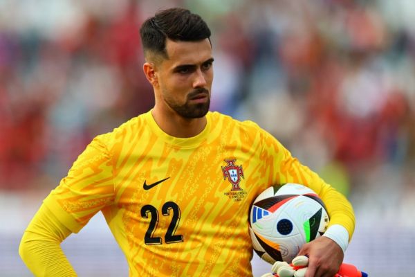  علاقه منچسترسیتی به جذب سنگربان پورتو و تیم ملی پرتغال