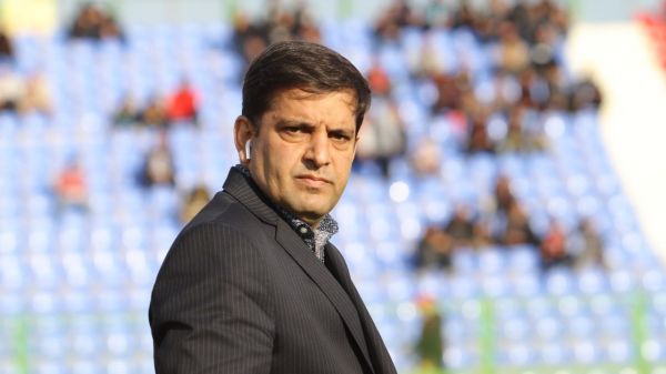  گزارش ویژه  ایزد سیف‌الله پور وسط جنجالی ترین بازی لیگ یک چه می‌کرد   قائم مقام نساجی یا هوادار دو آتشه بعثت کرمانشاه