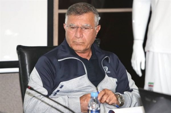 جلالی تصمیمی درباره قطع همکاری با شمسایی گرفته نشد عبدی یکی از گزینههای سرمربیگری تیم امید است