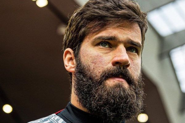 بایرن مونیخ علاقهای به جذب دروازهبان برزیلی لیورپول ندارد