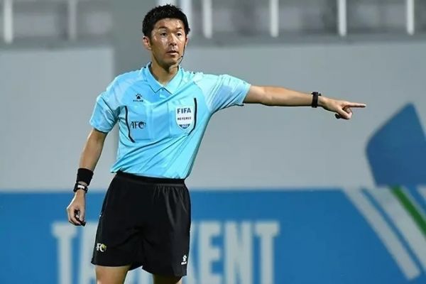  قضاوت داور ژاپنی در بازی ایران - قطر