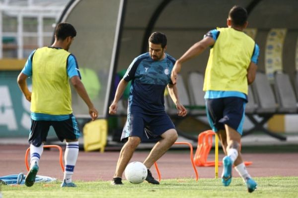 سرپرست مستعفی تیم امید استقلال رفتار مدیر آکادمی توهینآمیز است