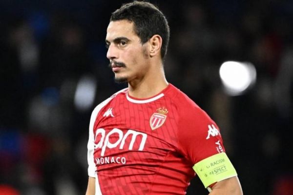 مهاجم سابق تیم ملی فرانسه به اتهام فساد اخلاقی محاکمه میشود