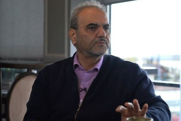  گلایه به حق خیابانی در برنامه خاطره‌بازی شبکه ورزش؛ فیلمهای آرشیو واقعی را به برنامه سازان بدهید