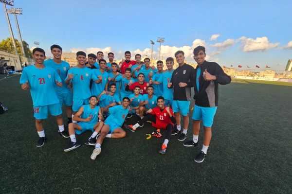 اولین تمرین تیم ملی نوجوانان در چمن مصنوعی انگیزه بالای شاگردان چمنیان در هوایی خنک