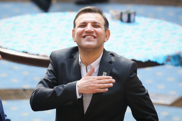  واکنش عزیزی خادم به حکم محرومیت دو ساله؛ سکوت و سکوت