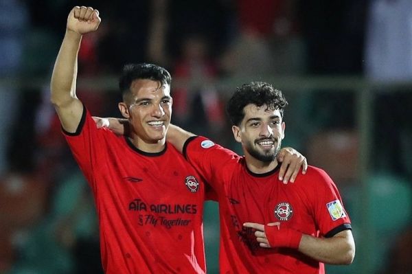 حسینزاده؛ بهترین بازیکن دیدار تراکتور - روشن تاجیکستان