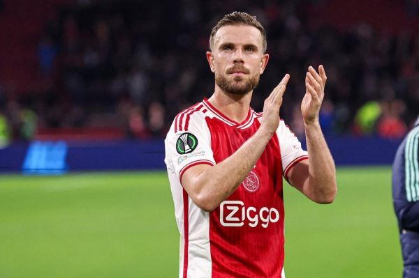 کاپیتان سابق لیورپول، تا پایان فصل در آژاکس میماند