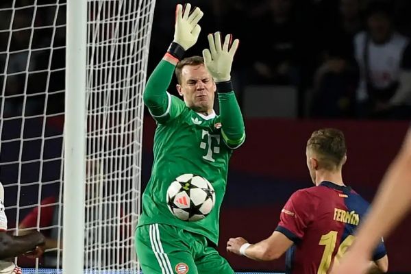  نصیحت دو اسطوره به گلر بایرن مونیخ  بازنشسته شو