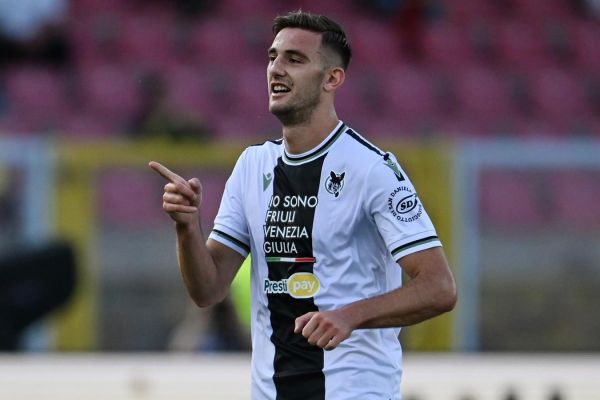  یوونتوس به دنبال خرید مهاجم دو متری تیم ملی ایتالیا