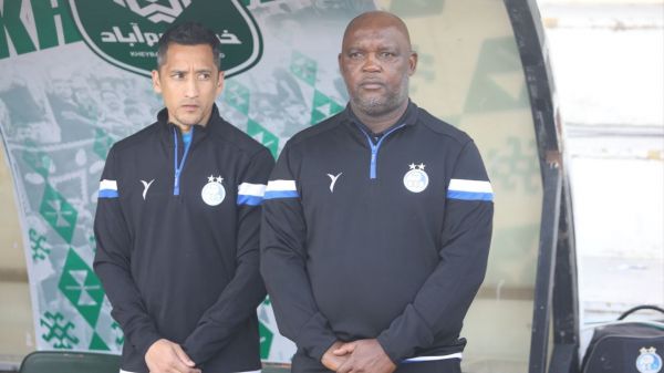 حیرت پیتسو موسیمانه از عملکرد عجیب بازیکنان استقلال؛ از مغزتان استفاده کنید