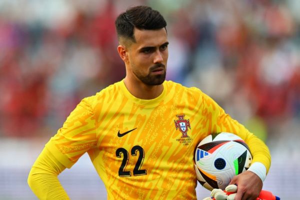  رقابت بارسلونا و منچسترسیتی برای جذب دروازه‌بان پورتو