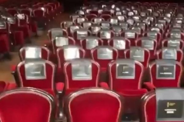 عکس؛ حذف نام بازیکنان رئال مادرید از روی صندلیهای مراسم توپ طلا