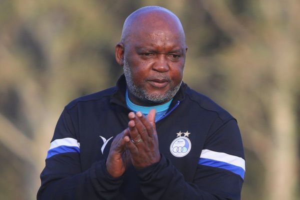 در استقلال زمانی برای هدر دادن نیست؛ موسیمانه آنالیز کردن را از داخل هواپیما استارت زد