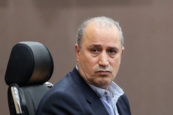 تاج از وضعیت فدراسیون فوتبال راضی نیستم