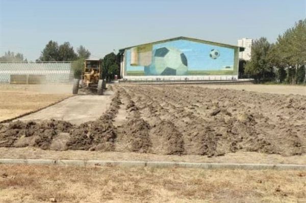 پرهیزکار احتمالا از فروردین 1404 چمن مرکز ملی فوتبال در اختیار باشد
