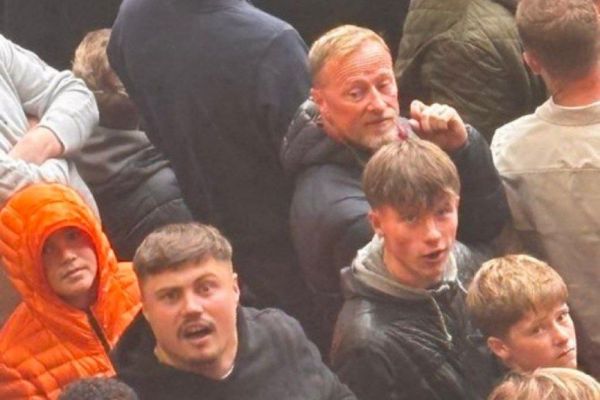  توهین عجیب هواداران شفیلدونزدی به بازیکن یونانی فقید دنیای فوتبال