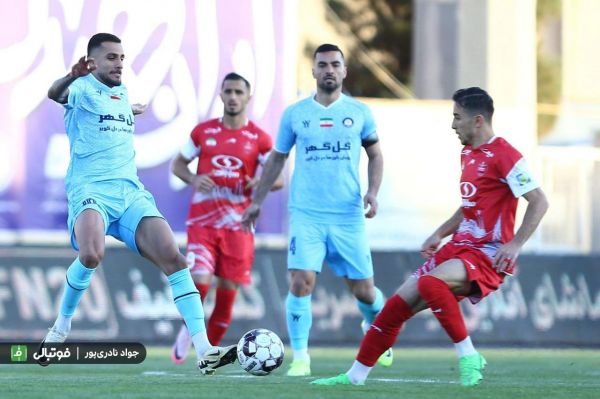  اطلاعیه باشگاه گل‌گهر در مورد بازی با پرسپولیس