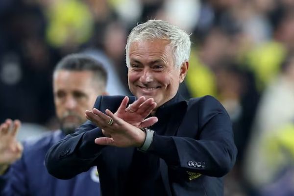 واکنش دروازهبان گالاتاسرای به صحبتهای جنجالی مورینیو